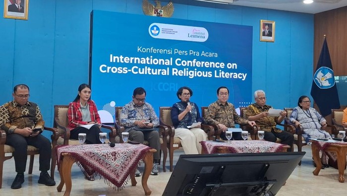 Konferensi pers ICCCL 2025 Konferensi pers ICCCL 2025