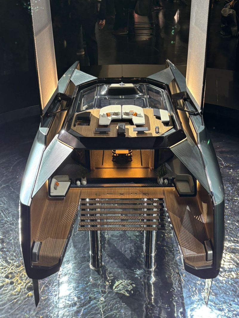 Lexus Catamaran Concept Lexus Catamaran Concept