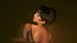 Potret Marion Jola Disebut Mirip Rihanna, Cantik Gak Ada Obat! Potret Marion Jola Disebut Mirip Rihanna, Cantik Gak Ada Obat!