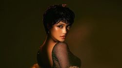 Potret Marion Jola Disebut Mirip Rihanna, Cantik Gak Ada Obat! Potret Marion Jola Disebut Mirip Rihanna, Cantik Gak Ada Obat!