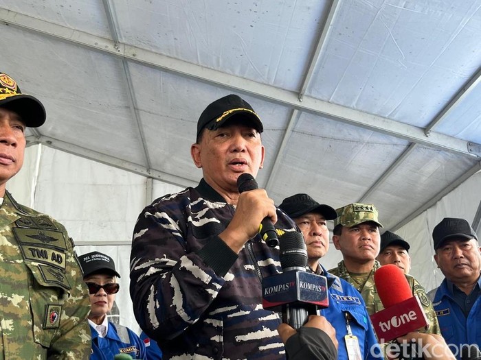 Menhan Sjafrie (Taufiq Syarifudin/detikcom) Menhan Sjafrie (Taufiq Syarifudin/detikcom)