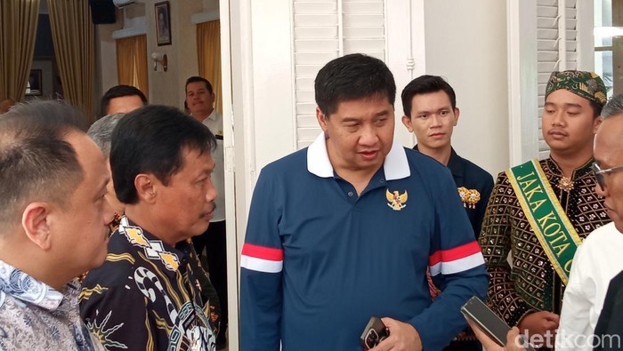 Menteri PKP, Maruarar Sirait saat melakukan kunjungan ke Kota Cirebon Menteri PKP, Maruarar Sirait saat melakukan kunjungan ke Kota Cirebon