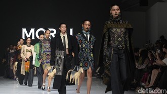 Punk Hingga Glamor, Ketika Tenun Diolah 4 Desainer Mitra CTI di JFW 2026