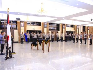 Kapolri Lantik 4 Kapolda Baru hingga Kadivkum Polri