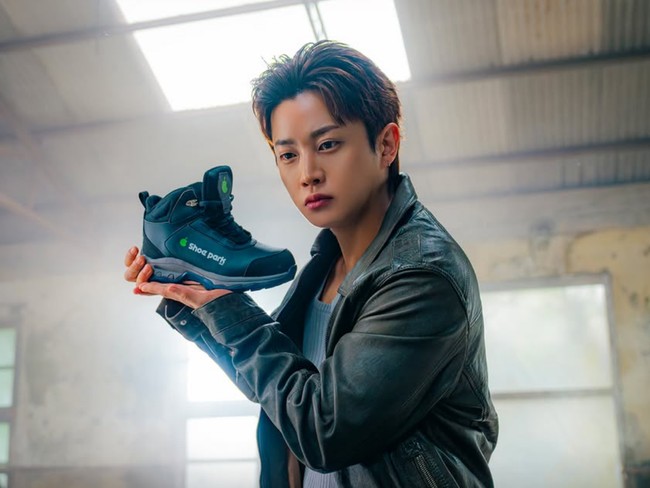 Pemain Drama Typhoon Family