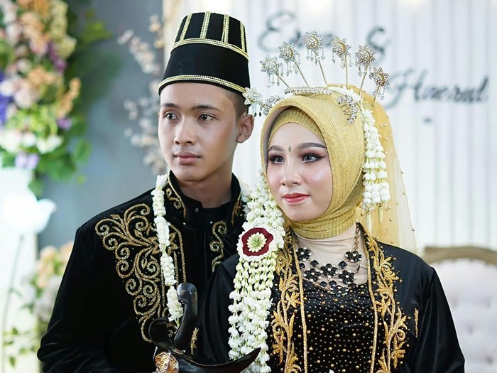 15 Rangkaian Prosesi Pernikahan Adat Jawa: Rundown, Tujuan, Makna Filosofinya