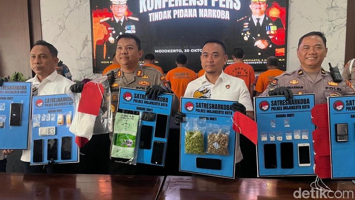 Pil Koplo Diolah Jadi Kue Kering Diselundupkan ke Lapas Mojokerto