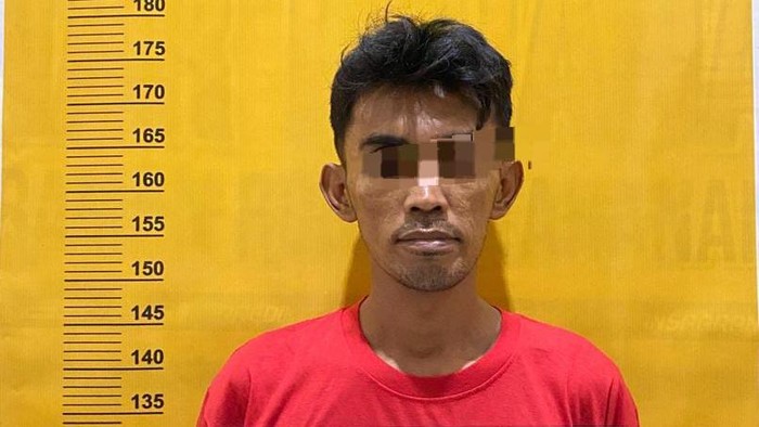 Polres Inhil menangkap pelaku pemalsuan KIS. Polres Inhil menangkap pelaku pemalsuan KIS, Rabu (29/10/2025).