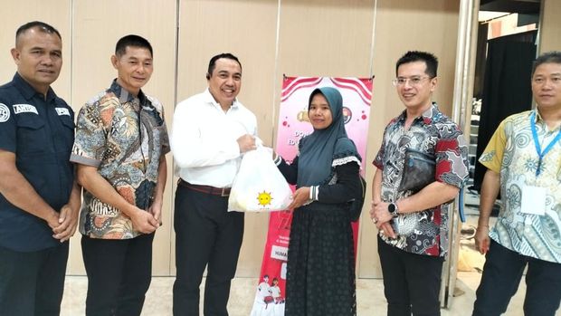 Polresta Pekanbaru menggelar donor darah sambut HUT Humas Polri ke-74. Polresta Pekanbaru menggelar donor darah sambut HUT Humas Polri ke-74, Kamis (30/10/2025).