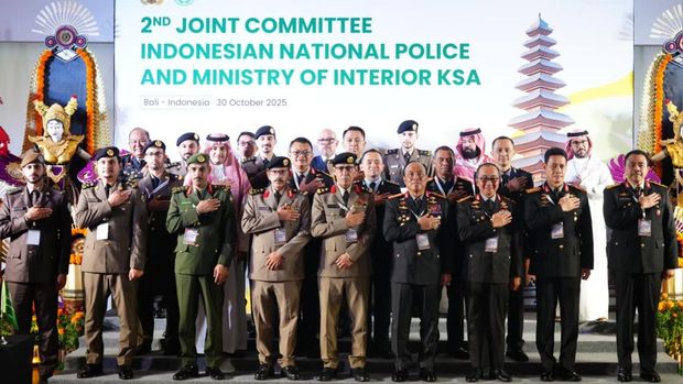 Polri Kerja Sama Kepolisian Arab Saudi Polri Kerja Sama Kepolisian Arab Saudi