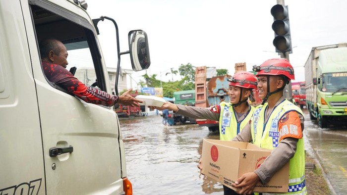 Posko tanggap darurat Satuan Brimob Polda Jateng di Genuk, Kota Semarang, Kamis (30/10/2025). Posko tanggap darurat Satuan Brimob Polda Jateng di Genuk, Kota Semarang, Kamis (30/10/2025).