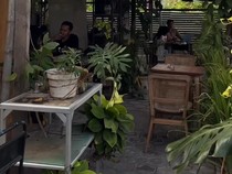 Menepi Sejenak di Red Coffee and Plants, Kafe Slow Living Sidoarjo