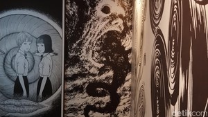 Ilustrasi-ilustrasi asli ciptaan Junji Ito tengah dipamerkan di Senayan Park (SPARK), Lantai LG, Jakarta Pusat mulai 23 Oktober 2025 hingga 4 Januari 2026. Foto: Tia Agnes/ detikcom