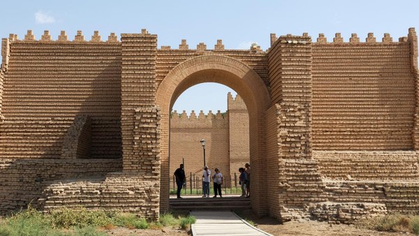 Situs Warisan Dunia Babylon di Irak Terancam Rusak