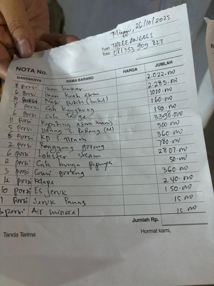 Tagihan Getok Harga Nota tagihan salah satu lapak di pusat kuliner seafood Kampung Ujung Labuan Bajo Manggarai Barat, NTT, yang dikeluhkan rombongan travel agent. (Istimewa)