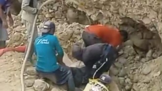 Longsor di Tambang Emas Ilegal di Gorontalo, 2 Pekerja Tewas Longsor di Tambang Emas Ilegal di Gorontalo, 2 Pekerja Tewas