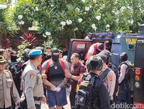 Pakai Kupluk Ninja, Tiga WNA Penembak Warga Australia Tiba di PN Denpasar