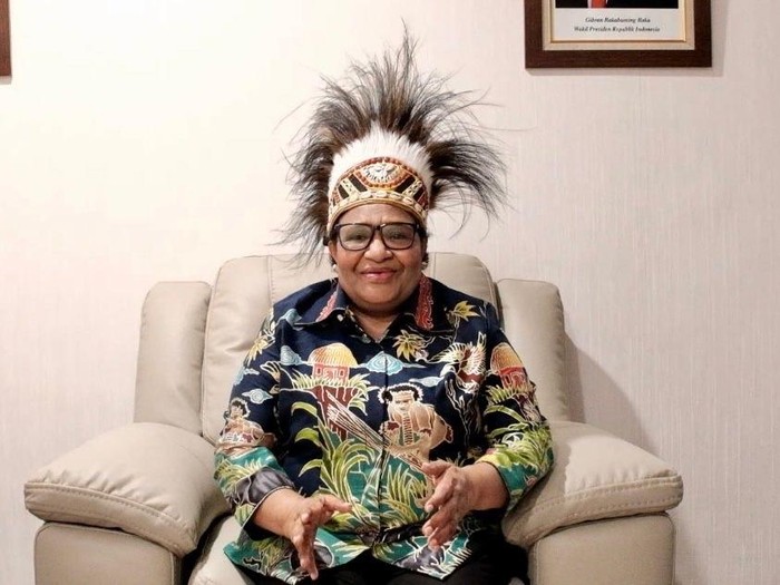 Wamendagri, Ribka Haluk