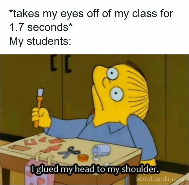 Aksi kocak para murid di kelas kadang suka di luar prediksi. Jadi guru ternyata nggak mudah ya, guys.