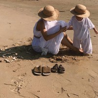 Kini Jung Woo Sung telah menikah dengan seorang wanita, yang bukan ibu dari anaknya. Meskipun begitu, ia berjanji tetap akan memberikan nafkah untuk menghidupi putranya. Foto: dok. Instagram @iamchocobi