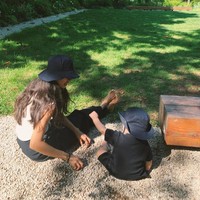 Tahun lalu, Dispatch melaporkan bahwa aktor Jung Woo Sung telah menyambut kelahiran anak pertamanya bersama model Moon Gabi di luar pernikahan, tanpa menjalin hubungan asmara. Foto: dok. Instagram @iamchocobi