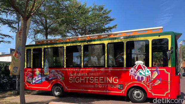 Bus SSCT, Bus Wisata dari Pemerinta Kota Surabaya