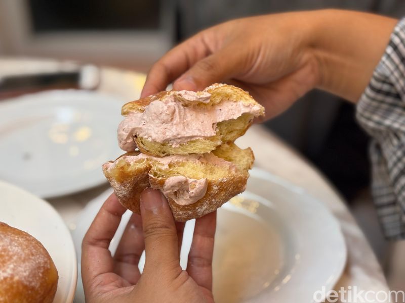 Donat Levain dari Amy & Cake.