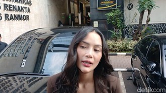 Sikap Erika Carlina Soal Damai dengan DJ Panda Sikap Erika Carlina Soal Damai dengan DJ Panda