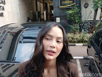 Video: Momen Erika Carlina-DJ Panda Hadiri Mediasi Kasus Pengancaman di Polda