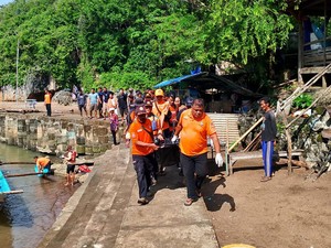 Nelayan Korban Perahu Terbalik di Pantai Nglolang Ditemukan Tewas