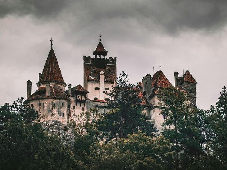 Berani Lihat? Ini Foto Tempat Berhantu dengan Cerita Mengerikan!