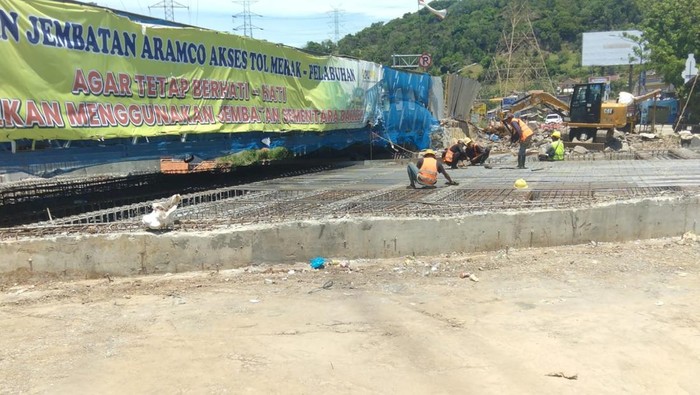 Jalur Cikuasa Atas menuju Pelabuhan Merak ditutup sepekan Jalur Cikuasa Atas menuju Pelabuhan Merak ditutup sepekan