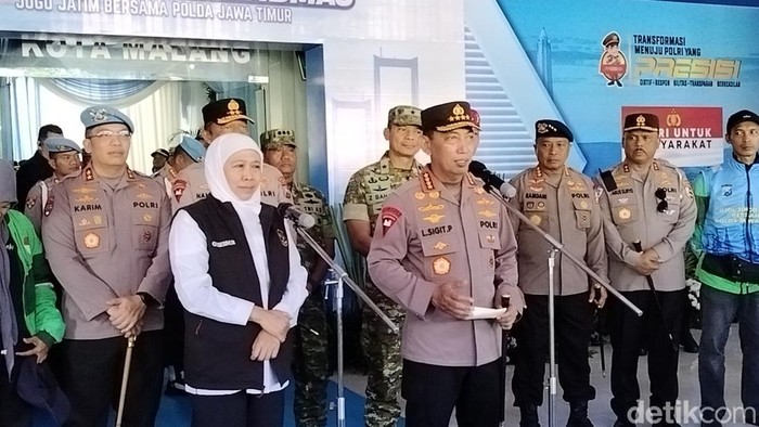 Kapolri Jenderal Listyo Sigit Prabowo memimpin apel besar Ojol Kamtibmas Jogo Jawa Timur di Stadion Gajayana, Kota Kapolri Jenderal Listyo Sigit Prabowo memimpin apel besar Ojol Kamtibmas Jogo Jawa Timur di Stadion Gajayana, Kota Malang