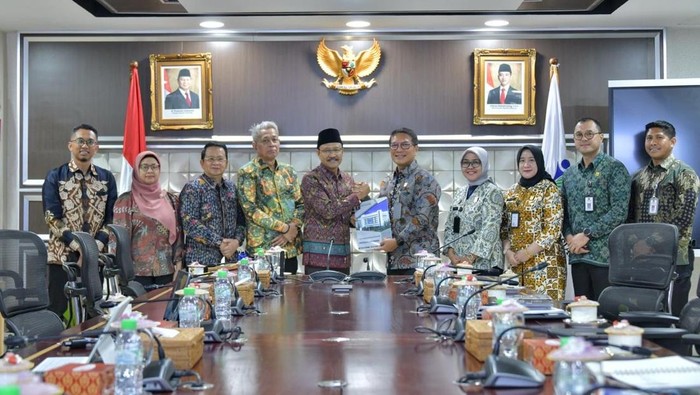 Kemensos Sambut Baik Usulan Kemenkum Sediakan Lahan Sekolah Rakyat Kemensos Sambut Baik Usulan Kemenkum Sediakan Lahan Sekolah Rakyat