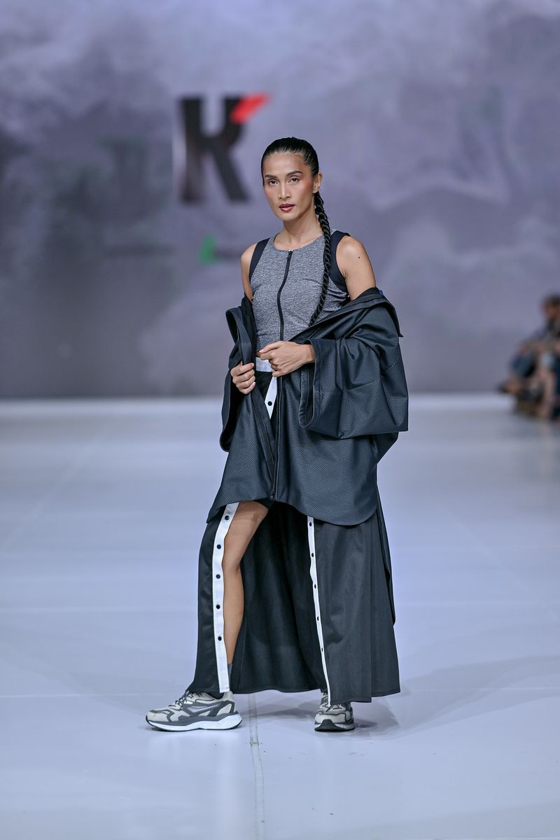Koleksi KLE di Jakarta Fashion Week 2026 Koleksi KLE di Jakarta Fashion Week 2026