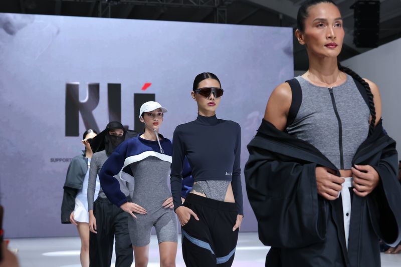 Koleksi KLE di Jakarta Fashion Week 2026 Koleksi KLE di Jakarta Fashion Week 2026