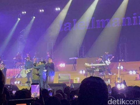 Konser Laleilmanino Vidi Aldiano di konser Laleilmanino, Kamis (30/10/2025) malam.