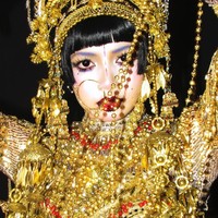 Lisa BLACKPINK menjadi personel pertama yang memamerkan kostum Halloween-nya di Instagram. Penampilan sang maknae sontak menyita perhatian, karena hampir tak dikenali penggemar. Foto: dok. Instagram @lalalalisa_m