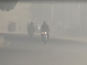 Kabut Asap Berbahaya Selimuti Kota di Pakistan