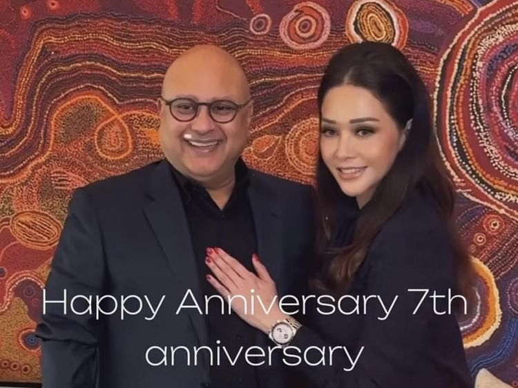 Maia Estianty-Irwan Mussry Anniversary ke-7, Pamer Momen Mesra saat Traveling