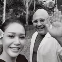 Di keterangan unggahannya Maia menyebut bahwa selama 7 tahun pernikahan ini ia dan suami terus belajar untuk menjadi satu jiwa. 7 tahun cinta, 7 tahun tawa, 7 tahun belajar menjadi satu jiwa, tulis Maia. Foto: Instagram/@maiaestiantyreal