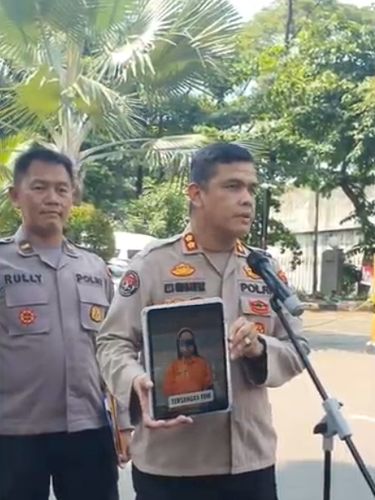 direktur promotor Mecimapro Fransiska Dwi Melani yang kini ditetapkan menjadi tersangka terkait dugaan kasus penipuan dan penggelapan dana saat konser TWICE di tahun 2023.