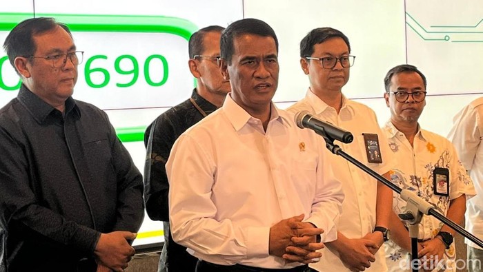 Mentan Amran Sulaiman Mentan Amran Sulaiman