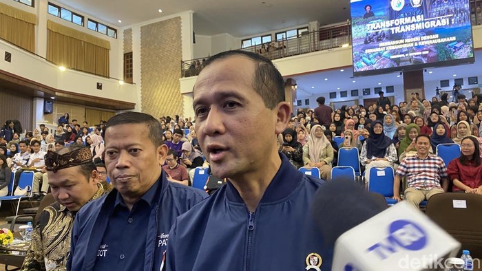 Mentrans Iftitah Menteri Transmigrasi, Muhammad Iftitah Sulaiman Suryanagara di Universitas Diponegoro, Kecamatan Tembalang, Kota Semarang, Jumat (31/10/2025).