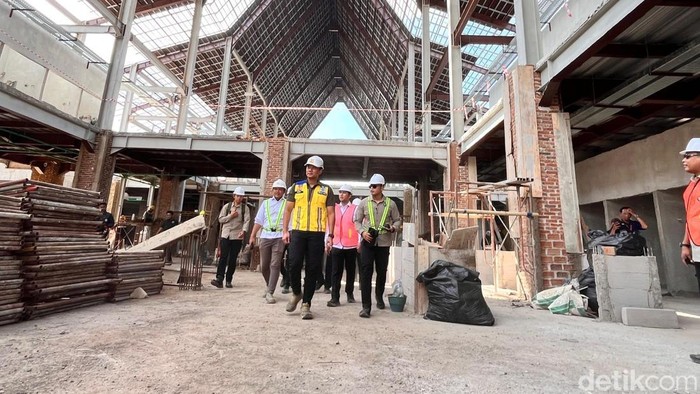 AHY Kagumi Arsitektur Pasar Banyuwangi Baru