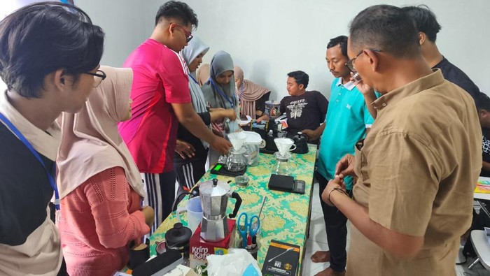 BLK Demak Cetak Calon Pengusaha Kopi Lewat Kelas Barista