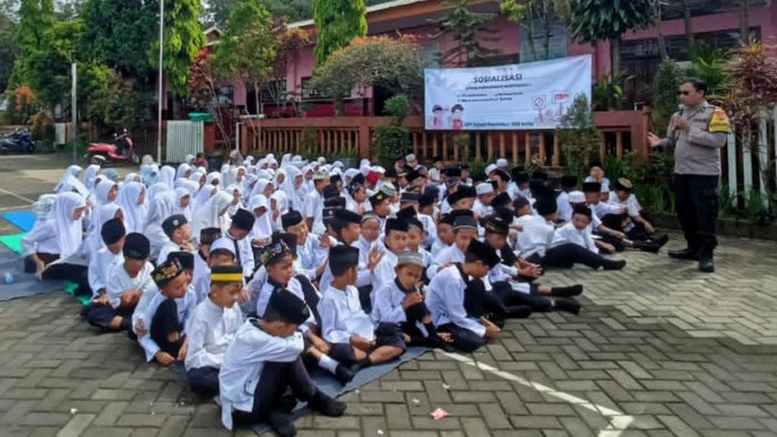 Polres Pasuruan sosialisasi Gerakan Anti-bullying ke sekolah-sekolah