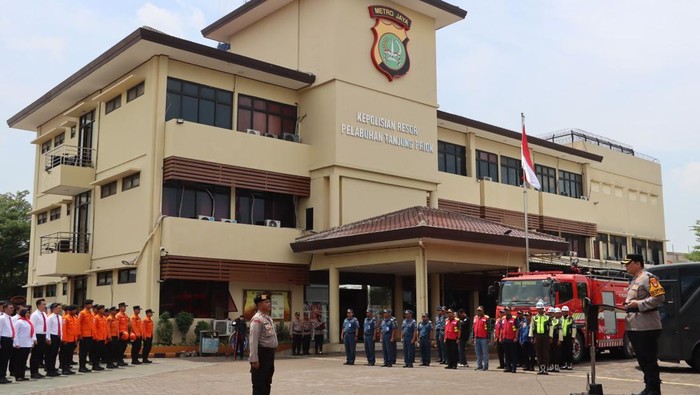 Polres Pelabuhan Tanjung Priok menggelar Apel Kesiapsiagaan Penanggulangan Bencana Alam