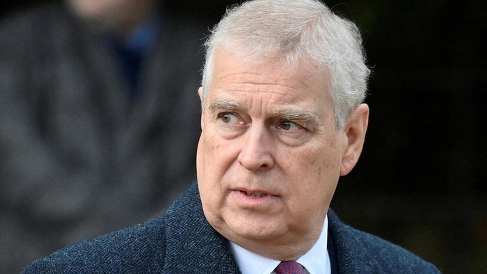 Adik Raja Inggris ditangkap polisi.