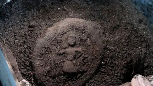 Roti kuno bergambar wajah Yesus Kristus Roti kuno bergambar wajah Yesus Kristus